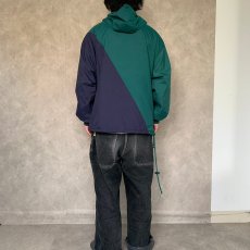 画像4: 90's GAP バイカラー ナイロンアノラックパーカ L (4)