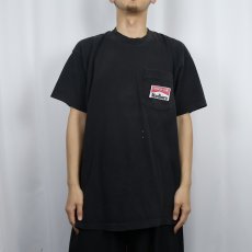 画像2: 90's Marlboro USA製 "Snake Pass" ポケットTシャツ BLACK XL (2)