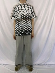 画像3: 90's M.C.Escher USA製 騙し絵アート 総柄プリントTシャツ L (3)