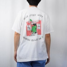 画像4: 90's Dr.Seus THE CAT IN THE HAT USA製 "ONE STEP IN" キャラクタープリントTシャツ XL (4)