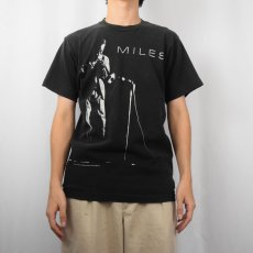 画像2: 90's MILES DAVIS USA製 ジャズミュージシャンプリントTシャツ BLACK M (2)