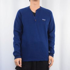 画像2: 80's〜 Patagonia ヘンリーネック ラグランインナースウェット NAVY M (2)