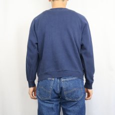 画像3: 70's Champion USA製 バータグ "GRORGE WASHINGTON UNIVERSITY" フロッキープリント ラグランスウェット NAVY L (3)