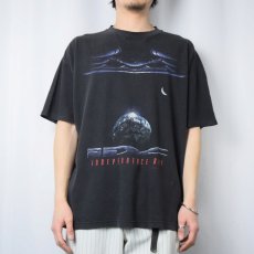 画像2: 90's STANLEY DESANTIS USA製 "INDEPENDENCE DAY" 映画プリントTシャツ XL (2)