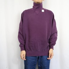 画像2: 90's RUSSELL ATHELETIC "HIGH COTTON" USA製 ハイネック 前Vスウェット XXL (2)