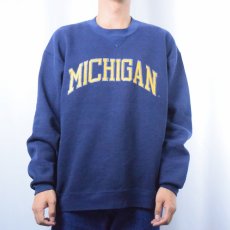 画像2: 80's RUSSELL ATHLETIC USA製 "MICHIGAN" 前V プリントスウェット NAVY XL (2)