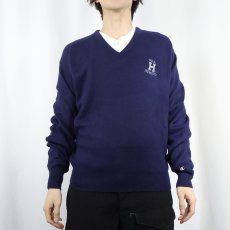 画像2: 90's Champion USA製 "HILL SCHOOL" 刺繍入り Vネック アクリルニットセーター NAVY XL (2)