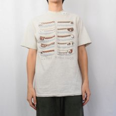 画像3: 90's LIBERTY GRAPHICS USA製 "NATIVE MARKINGS" イラストプリントTシャツ M (3)