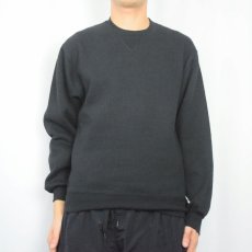 画像2: 90's RUSSELL ATHLETIC USA製 前V 無地スウェット BLACK S タグ付き (2)