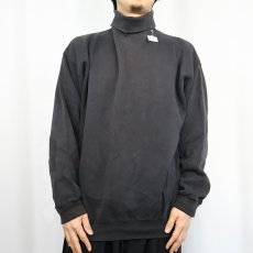 画像2: 90's BRITTANIA USA製 無地 タートルネックスウェット BLACK XL (2)