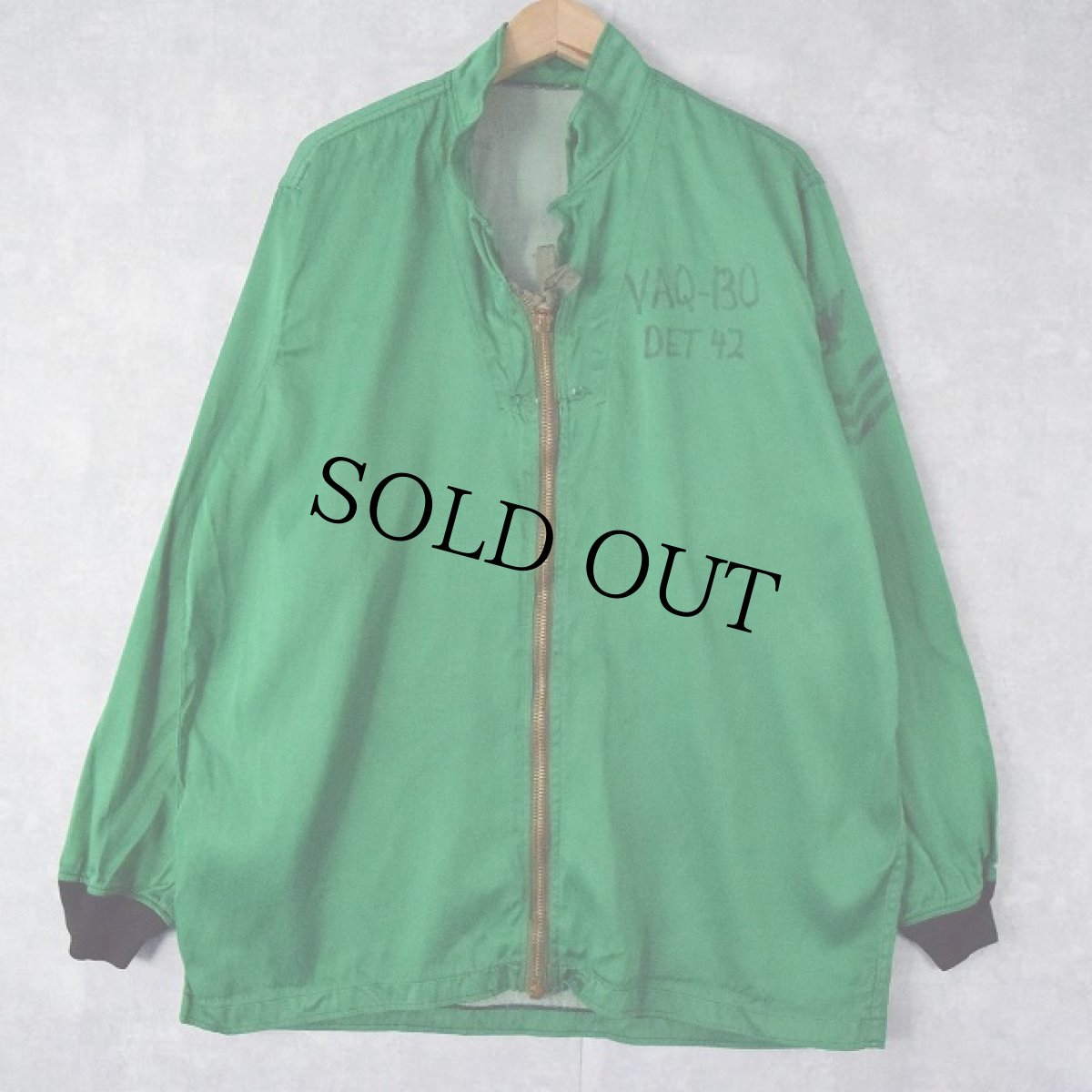 画像1: 60's U.S.NAVY Flight Deck Summer Jacket Green (1)