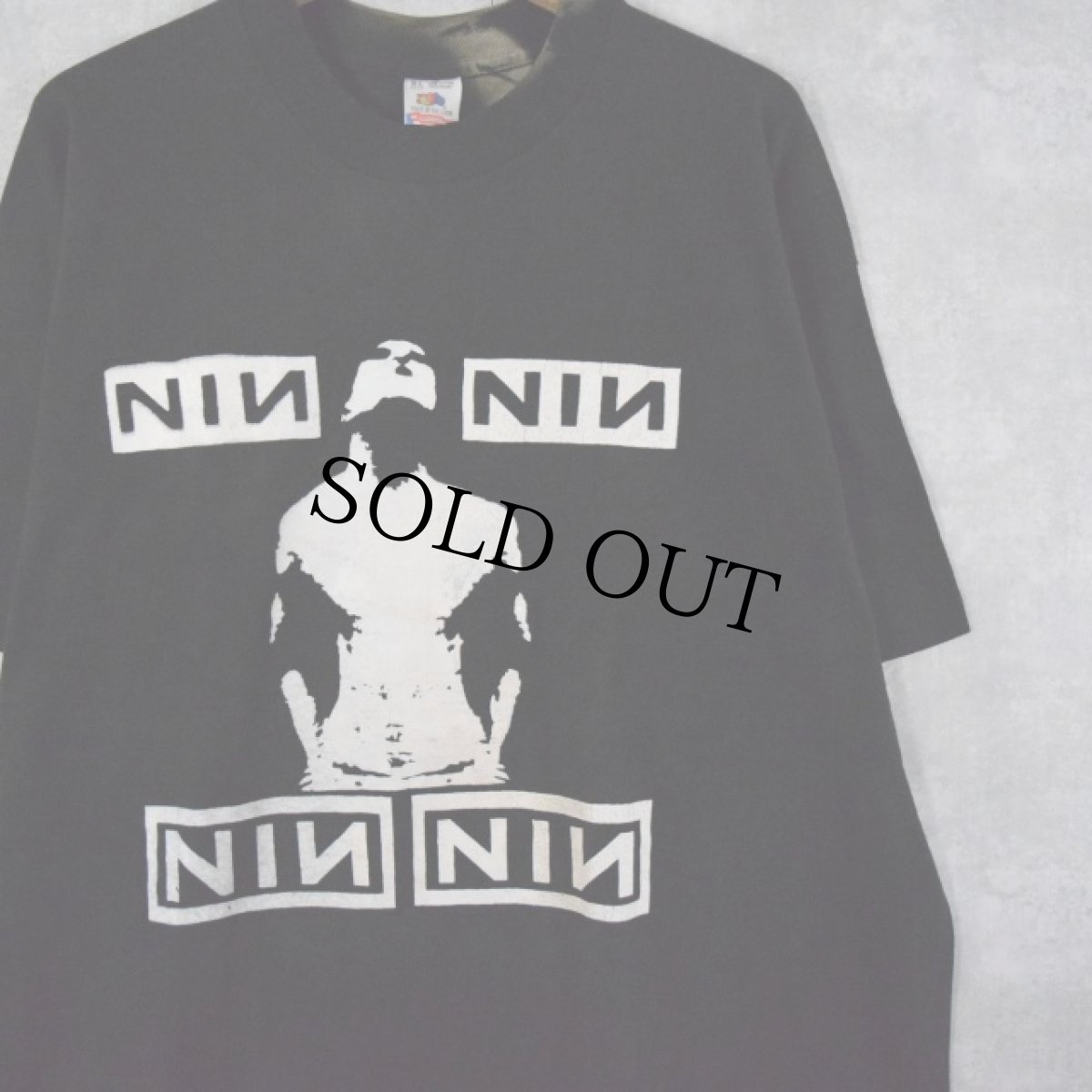 画像1: 90's NINE INCH NAILS USA製 ロックバンドTシャツ XL (1)