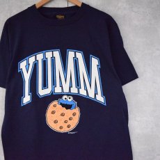 画像1: 90's COOKIE MONSTER USA製 "YUMM" キャラクターTシャツ DEADSTOCK L (1)