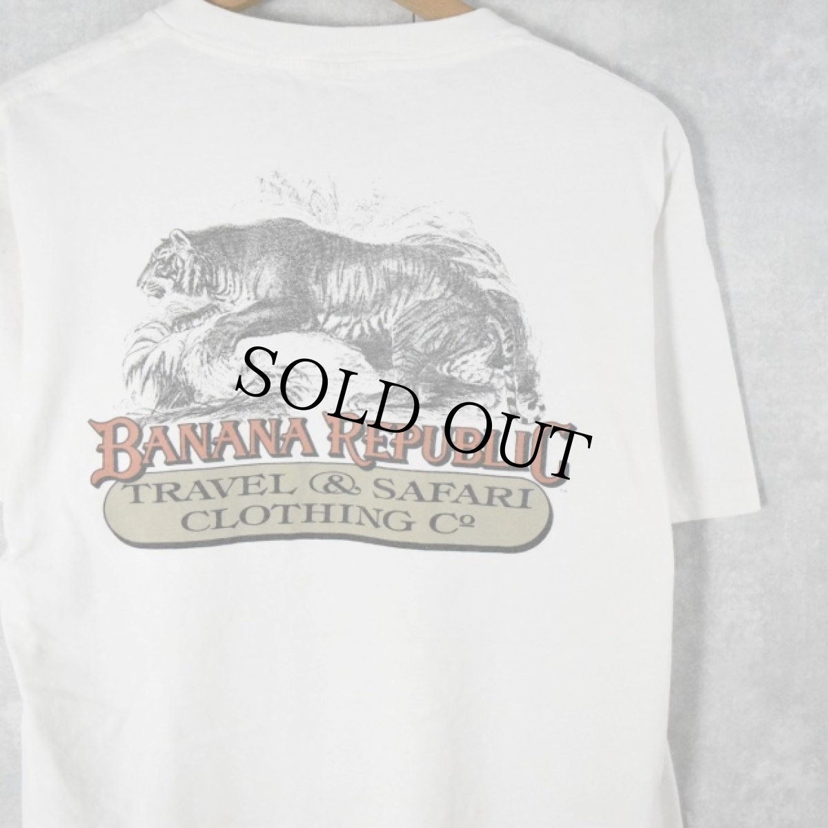 画像1: 90's BANANA REPUBLIC "TRAVEL&SAFARI CLOTHING" タイガープリント ポケットTシャツ (1)