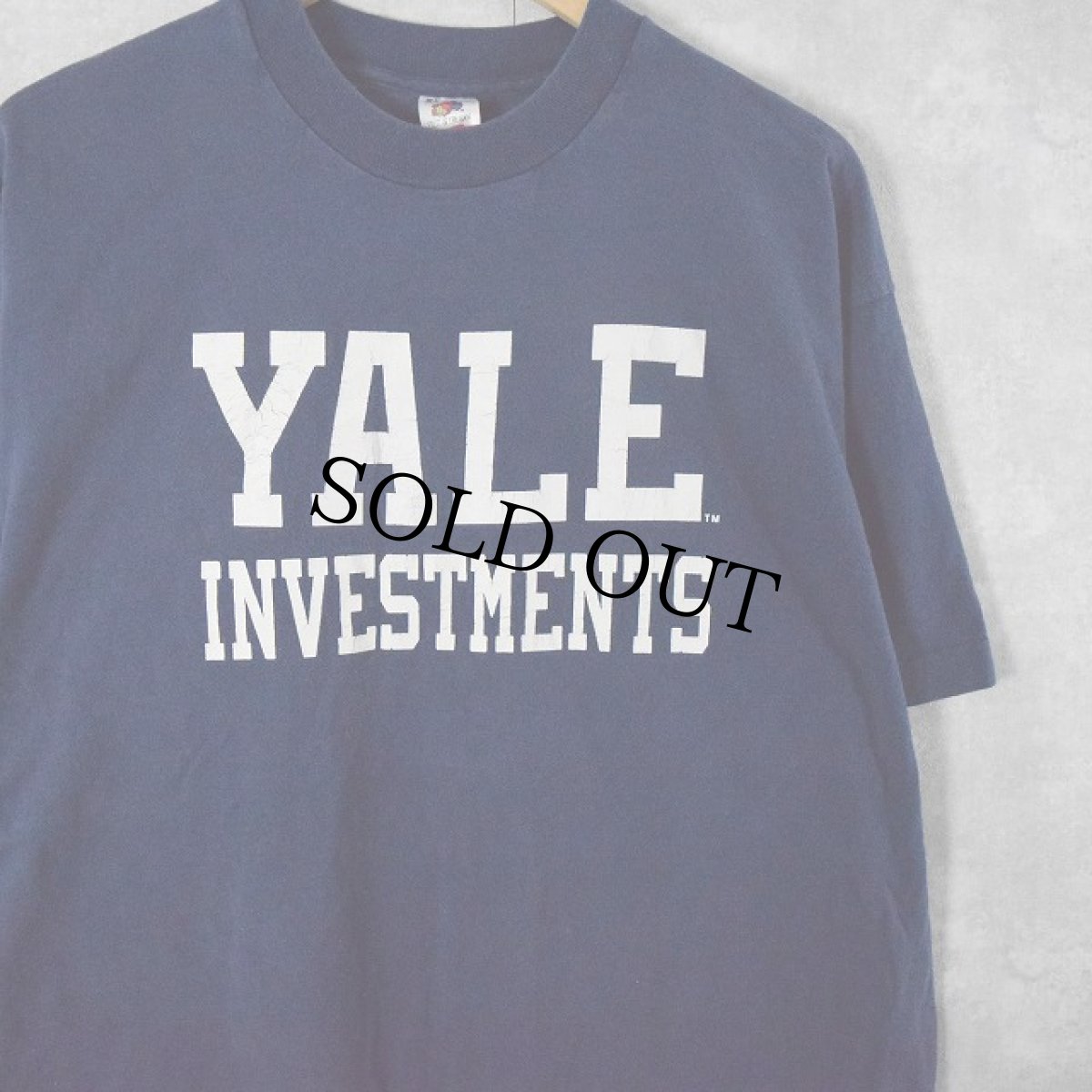 画像1: 90's FRUIT OF THE LOOM USA製 "YALE INVESTMENTS" カレッジプリントTシャツ XL (1)