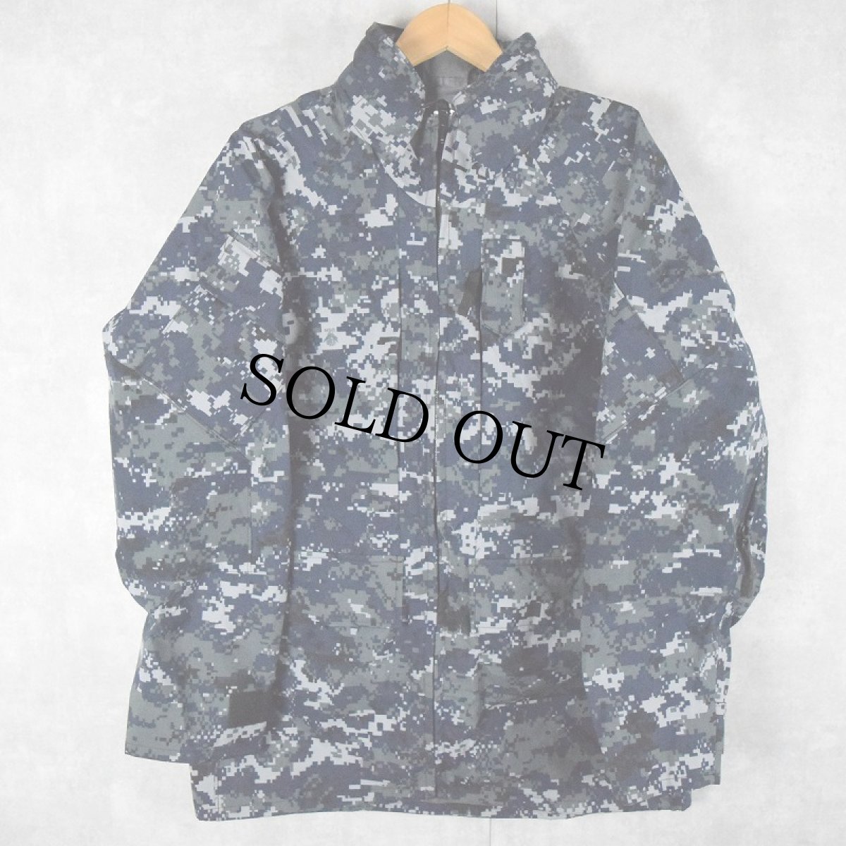 画像1: U.S.NAVY GORE-TEX WORKING PARKA SMALL-REGULAR (1)