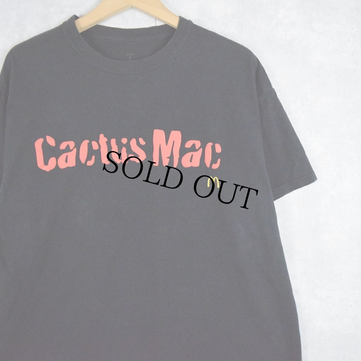 画像1: Cactus Jack Records × McDonald's 発泡プリント ヒップホップTシャツ M (1)