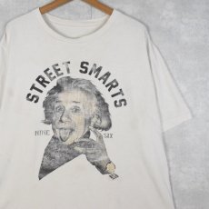 画像1: Albert Einstein "STREET SMARTS" プリントTシャツ (1)