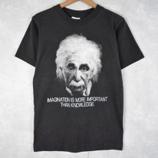 画像1: 90's Albert Einstein USA製 "IMAGINATION IS MORE IMPORTANT THAN KNOWLEDGE" 名言プリントTシャツ S (1)