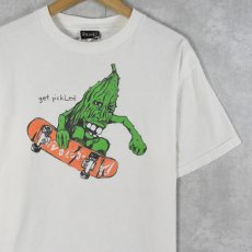 画像1: 90’〜 VOLCOM "get pickLed" スケートボードプリントTシャツ M (1)