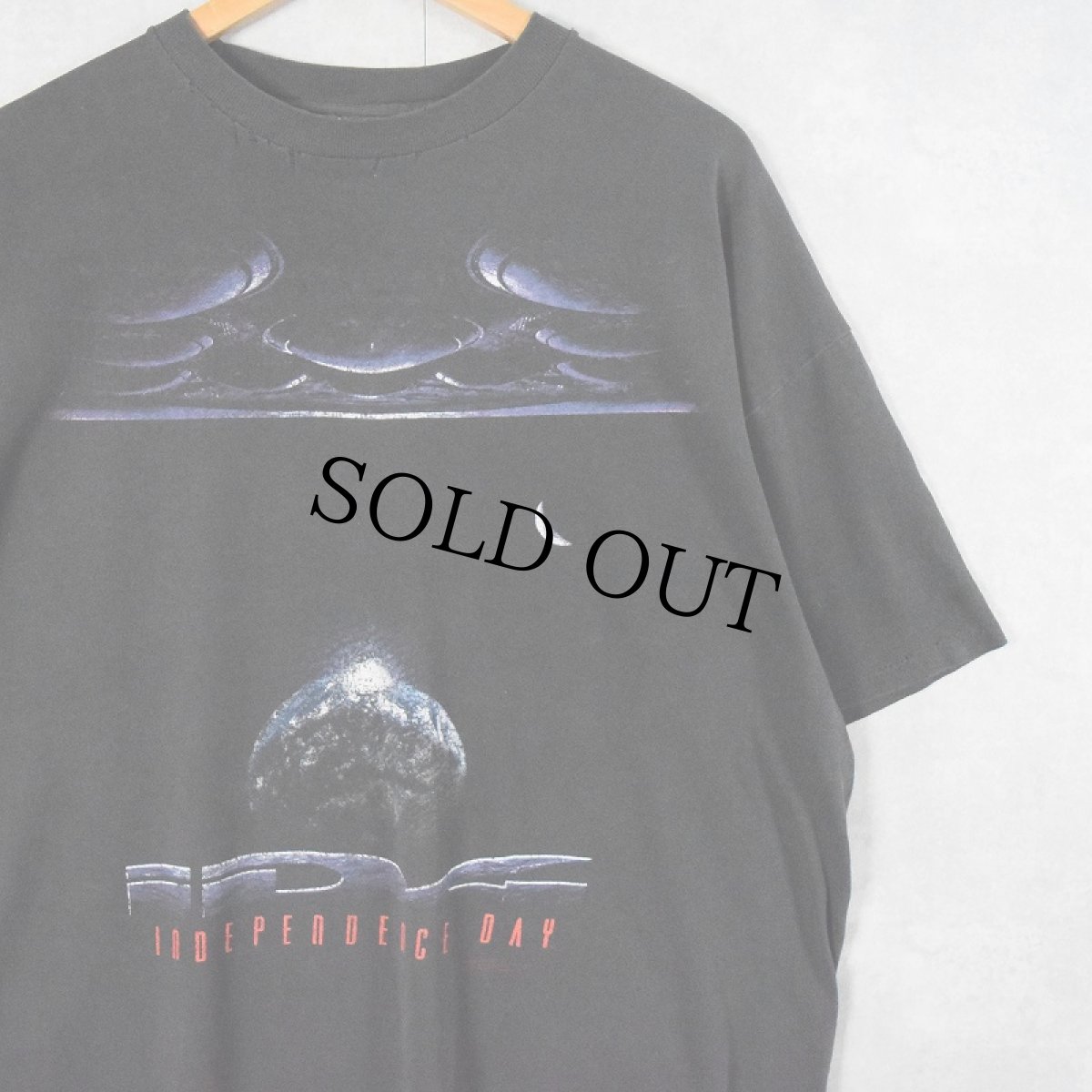 画像1: 90's STANLEY DESANTIS USA製 "INDEPENDENCE DAY" 映画プリントTシャツ XL (1)