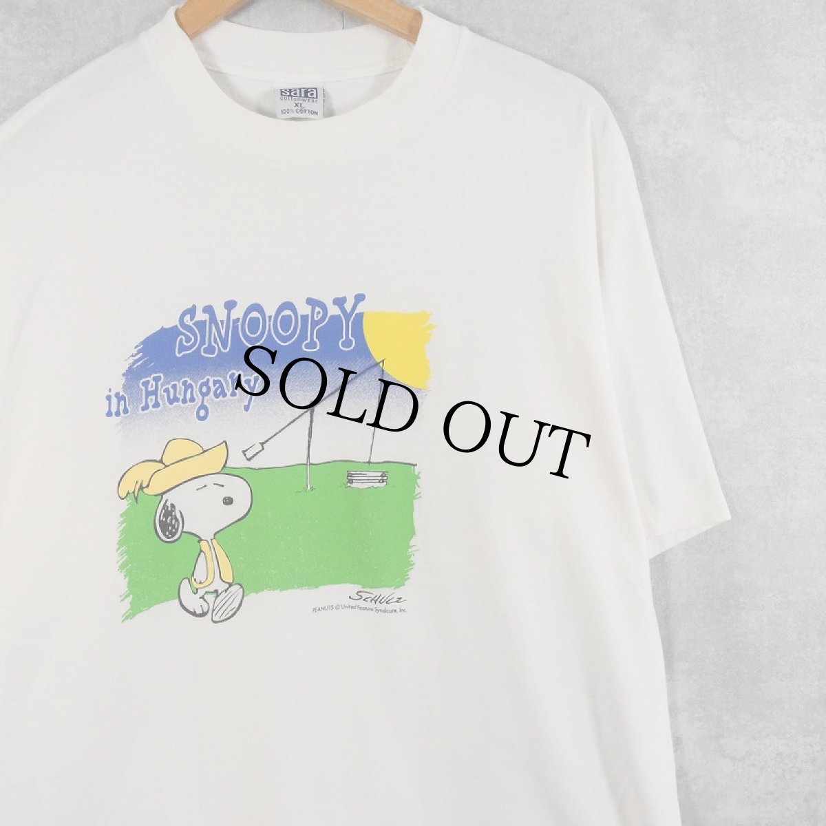 画像1: PEANUTS SNOOPY "SNOOPY in Hungary" キャラクタープリントTシャツ XL (1)