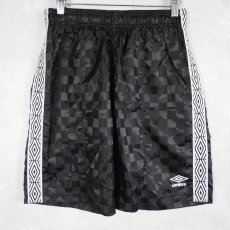 画像1: UMBRO チェック柄 ラインデザイン ナイロンショーツ BLACK S (1)