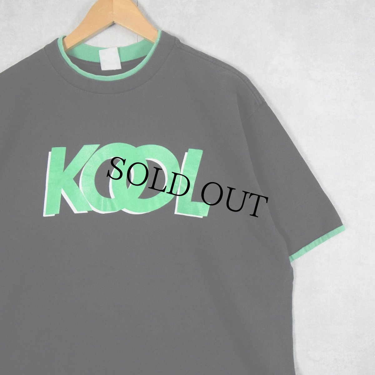 画像1: 90's KOOL USA製 タバコ企業 レイヤードデザインTシャツ XL (1)