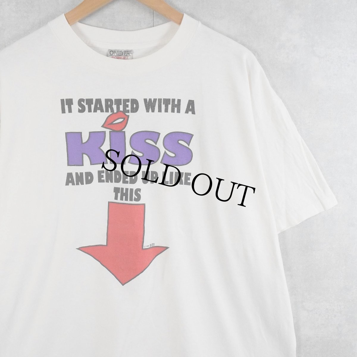 画像1: 90's "IT STARTED WITH A KISS..." プリントＴシャツ XL (1)