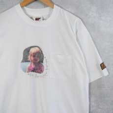 画像1: 90's CANADA製 "no take-chew Bampa" メモリアルフォトプリント ポケットTシャツ L (1)