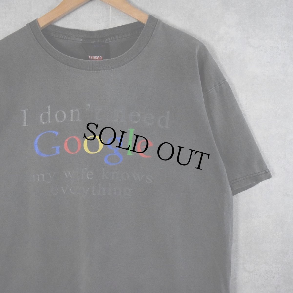 画像1: "I don't need Google my wife knows everything" ジョークプリントTシャツ XL (1)