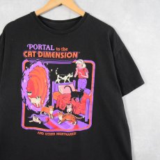 画像1: Steven Rhodes "PORTAL to the CAT DIMENSION" イラストプリントTシャツ (1)