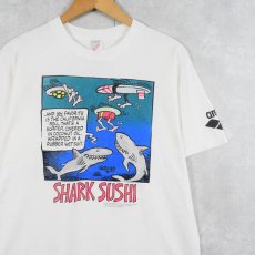 画像1: 90's GRIMMY USA製 "SHARK SUSHI" サメイラストプリントTシャツ L (1)