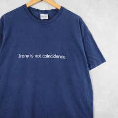 画像1: 2000's "Irony is not concidence." メッセージプリントTシャツ NAVY 2XL (1)