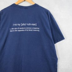 画像2: 2000's "Irony is not concidence." メッセージプリントTシャツ NAVY 2XL (2)