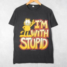 画像1: 90's GARFIELD USA製 "I'M WITH STUPID" キャラクタープリントTシャツ M (1)