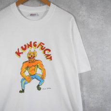 画像1: 【お客様お支払処理中】〜2000's Daniel Johnston  "KUNG FU CAT" アートプリントTシャツ L (1)