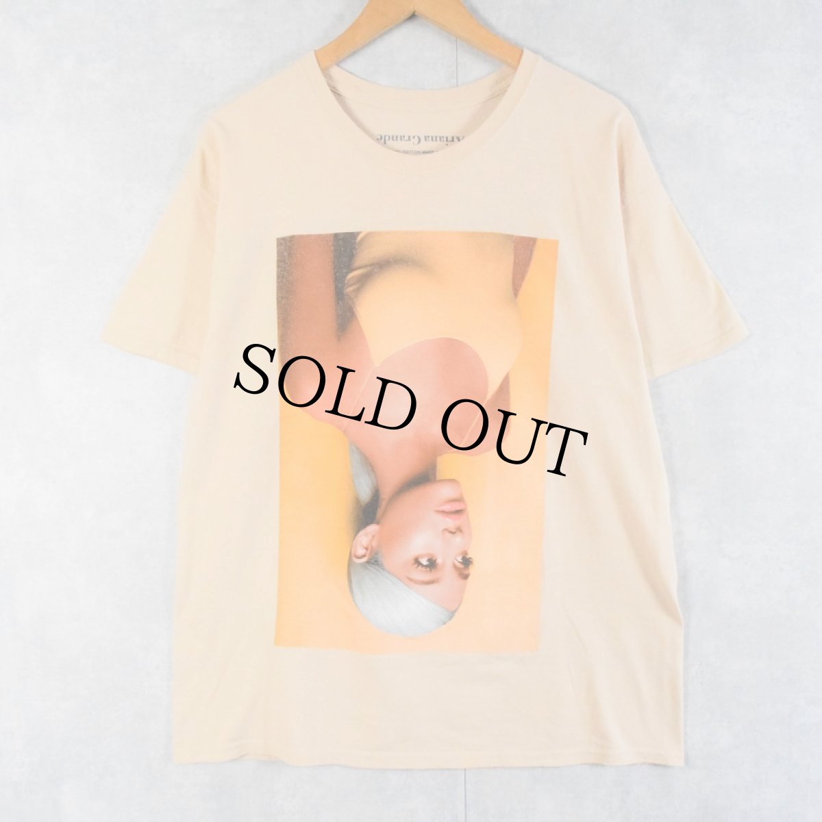 画像1: Ariana Grande "Sweetener" ミュージシャンプリントTシャツ L (1)