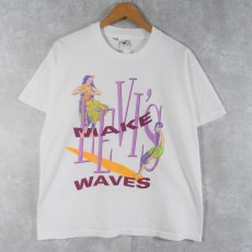 画像1: 90's Levi's USA製 "MAKE WAVES" イラストプリントTシャツ (1)