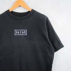 画像2: 90's NINE INCH NAILS USA製 ロックバンド ロゴ刺繍Tシャツ BLACK L (2)