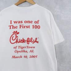 画像2: Chick-fil-A "REEL WINNERS EAT CHIKIN" ファーストフードチェーン プリントTシャツ XL (2)