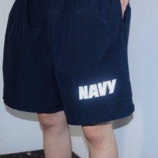 画像1: U.S.NAVY×NEW BALANCE トレーニングショーツ X-LARGE (1)