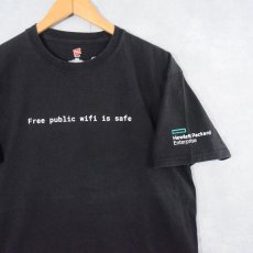 画像1: Hewlett Packard "Free public wifi is safe" IT企業 メッセージプリントTシャツ L (1)