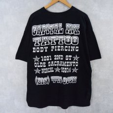 画像2: Charles Manson "CAPITAL INK TAT2" カルト指導者プリント タトゥーショップTシャツ BLACK 2XL (2)