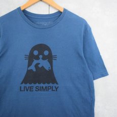 画像1: Patagonia "LIVE SIMPLY" アザラシプリントTシャツ M (1)