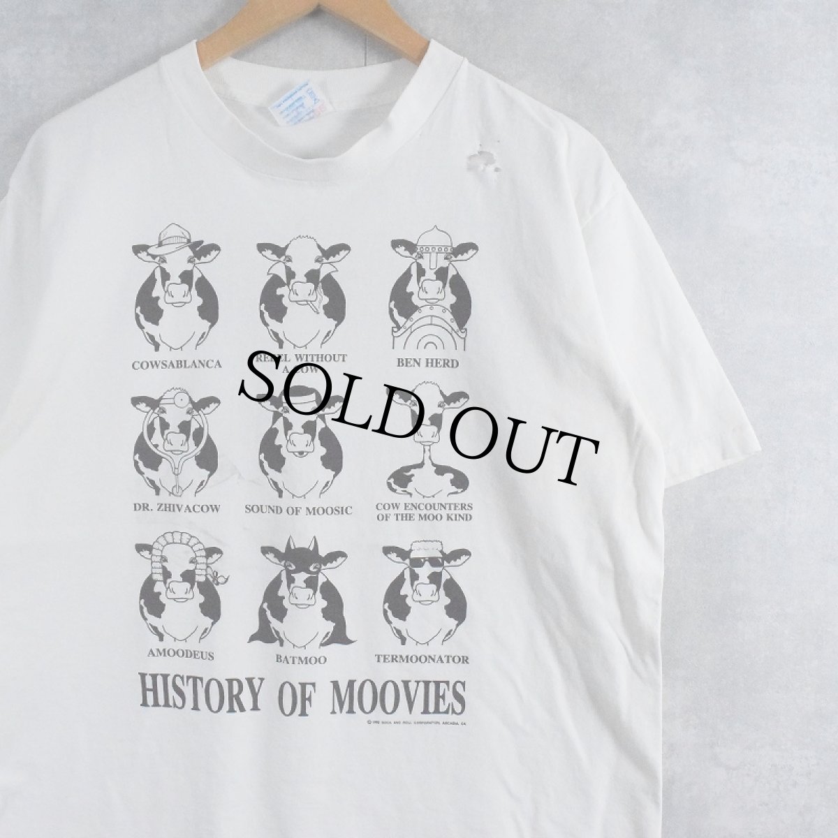 画像1: 90's USA製 "HISTORY OF MOOVIES" 牛プリント 映画パロディTシャツ L (1)