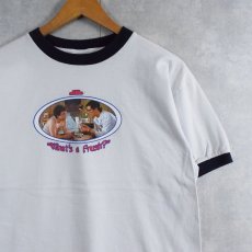 画像1:  REVENGE OF THE NERDS "What a Frush?" コメディ映画プリントリンガーTシャツ (1)