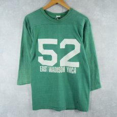 画像1: 70〜80's Champion バータグ USA製 "52 EAST MADISON YMCA" ラバープリント フットボールTシャツ L (1)