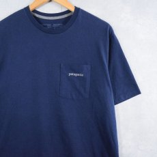 画像2: 20SS Patagonia ロゴプリントポケットTシャツ NAVY S (2)