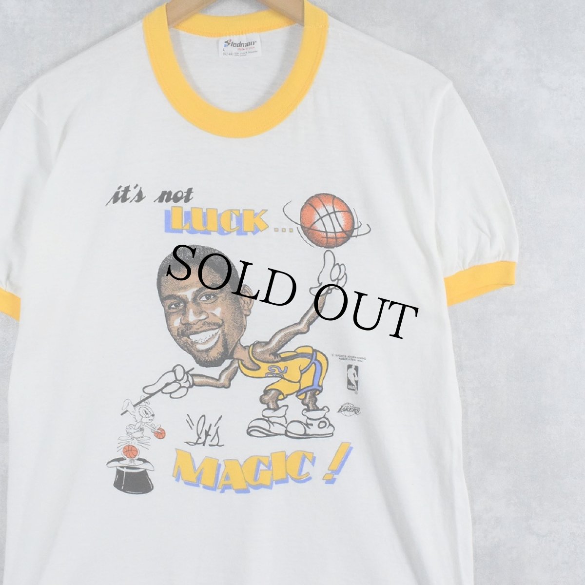 画像1: 80's USA製 LAKERS "MAGIC JOHNSON" NBA選手 プリントリンガーTシャツ L (1)